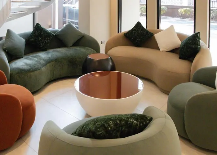 Hotel Holm 3*