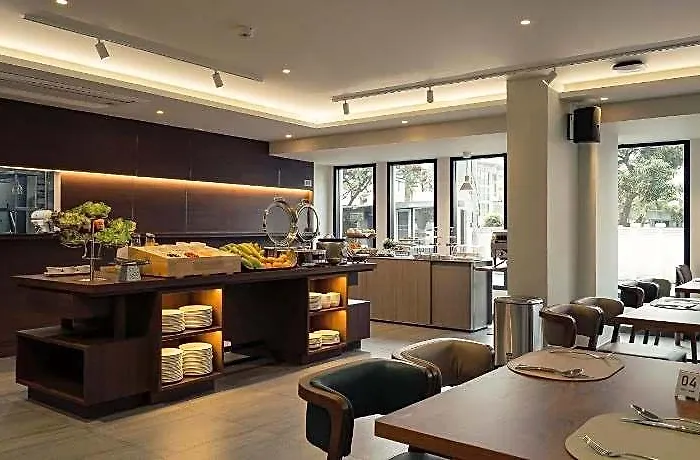 Holm Hotel 3*