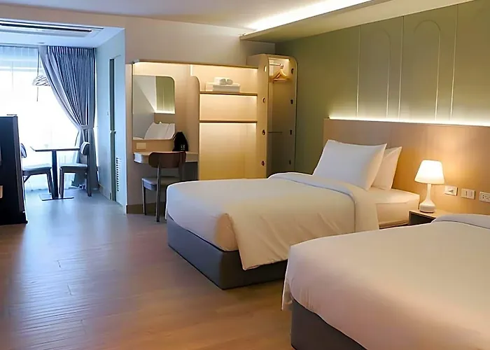 Holm Hotel 3*